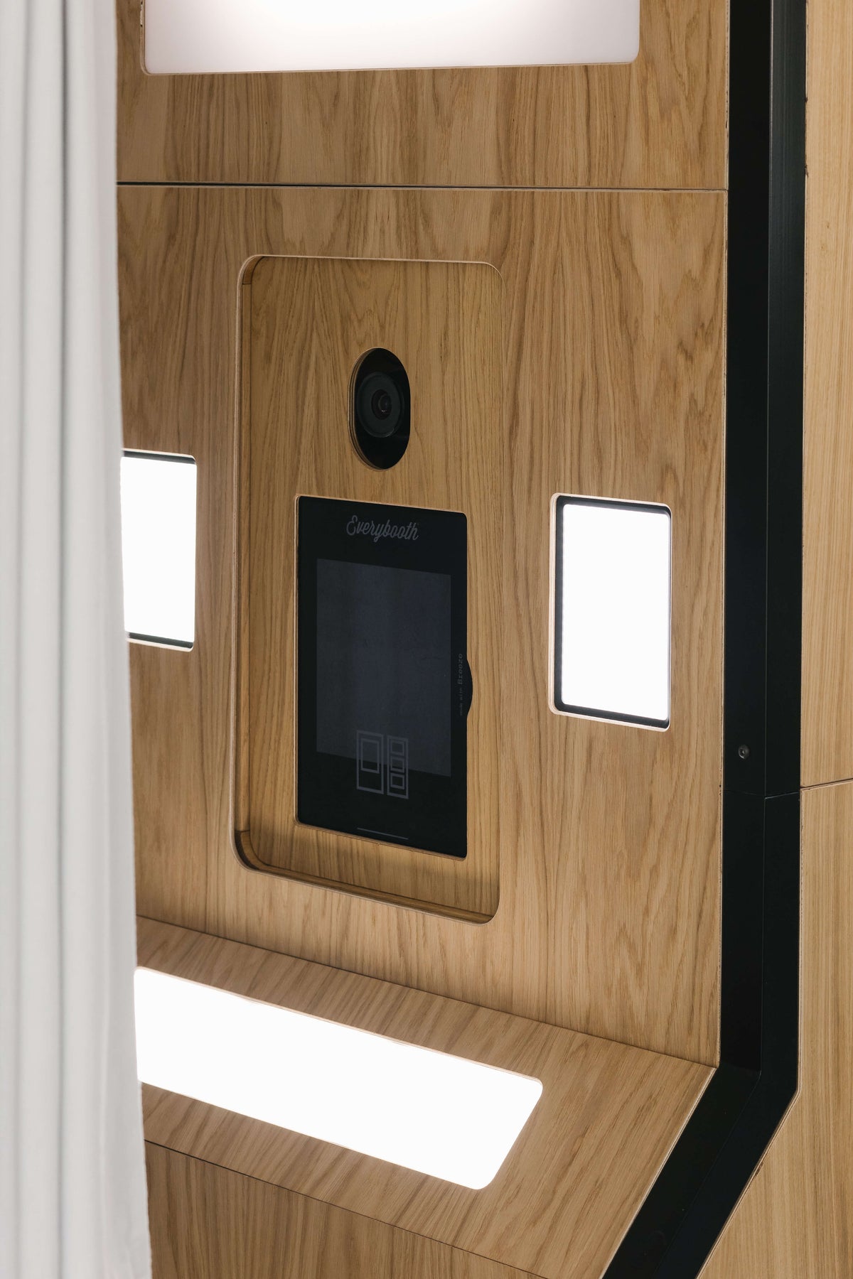 Everybooth - Luxury Wooden Photo Booths For Sale