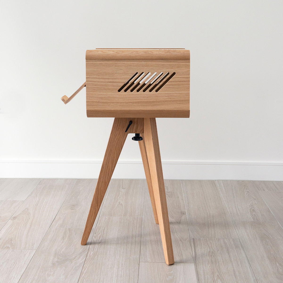 Everybooth - Luxury Wooden Photo Booths For Sale